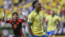 值得国足借 值得国足借